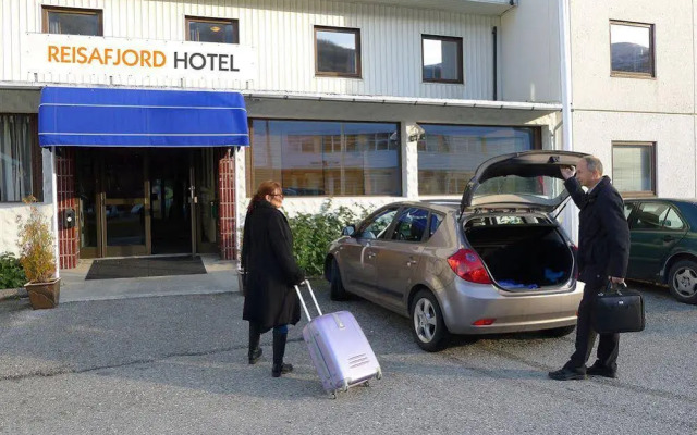 Reisafjord Hotel