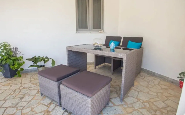 Charming Brsec Apartment With Shared Pool