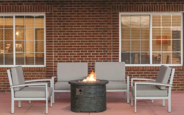 Country Inn & Suites by Radisson, London, KY