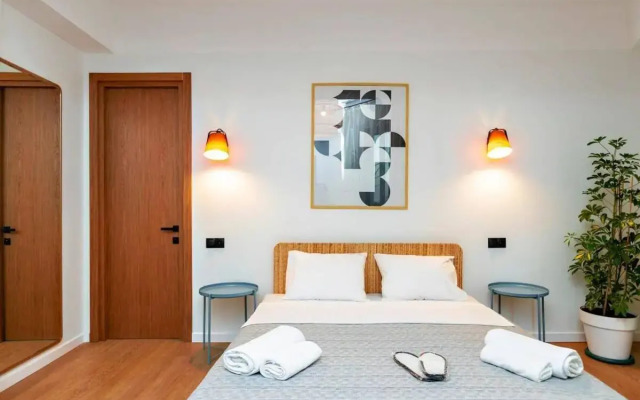 Stylish 2BR apt w huge terrace in Old Tbilisi