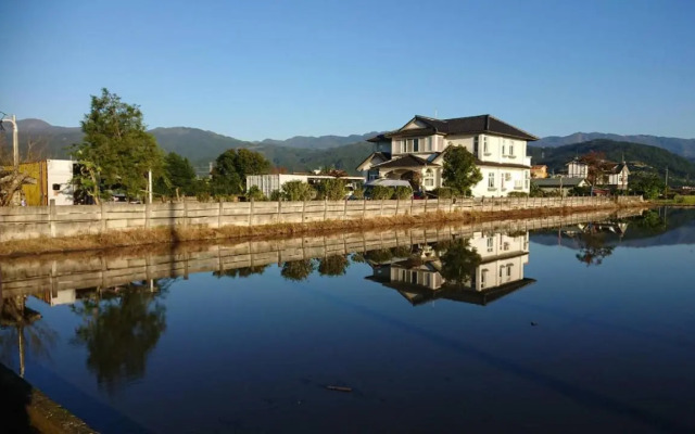 New Flower Homestay