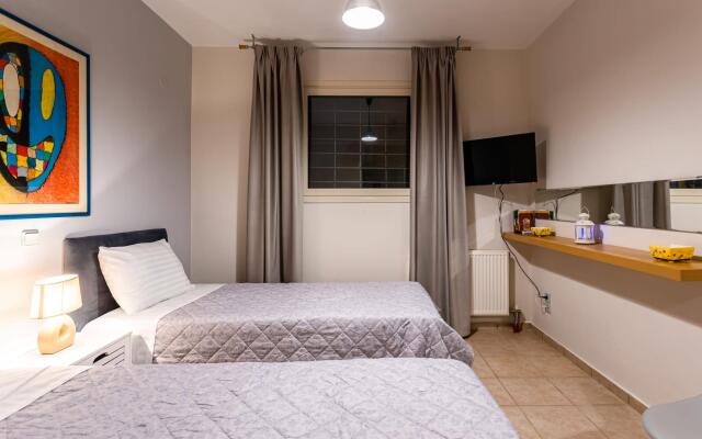 Kitries Summer Getaway - Eden Sandy Suite