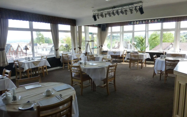 Summerhill Hotel