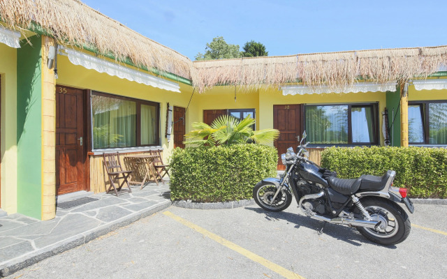 Bamboohouse Motel Riazzino