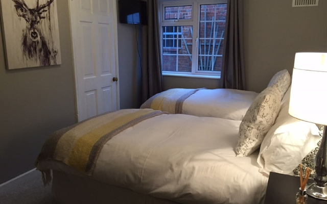 Illshaw Heath Farm Guest Lodge