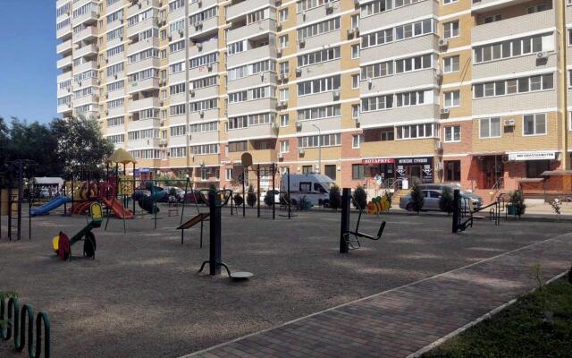 Apartments on Evgeniya Zhigulenko Street 4