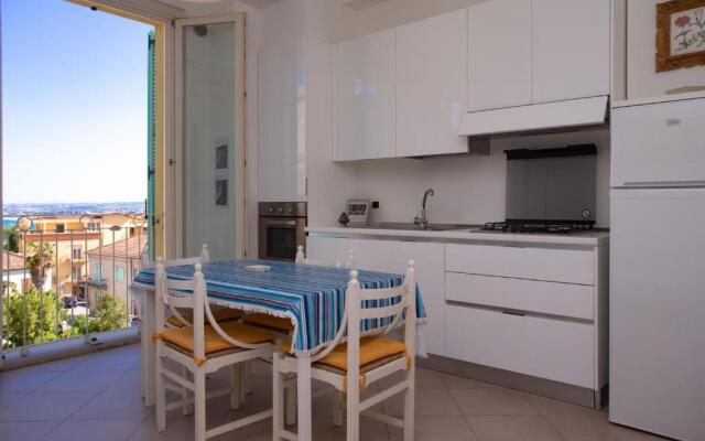 N236 - Numana, bilocale vista mare nel cuore del paese