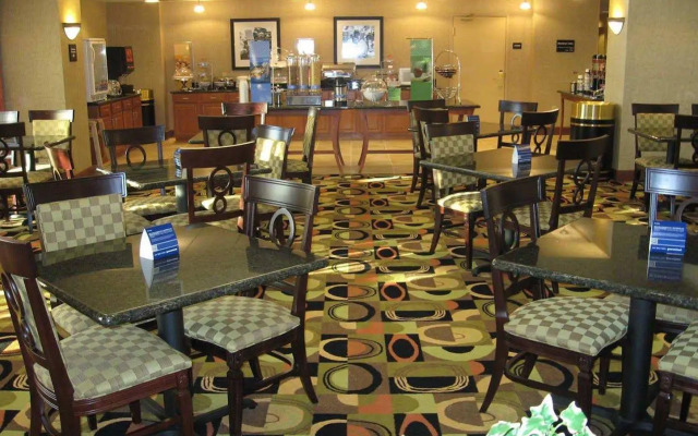 Hampton Inn & Suites Davenport