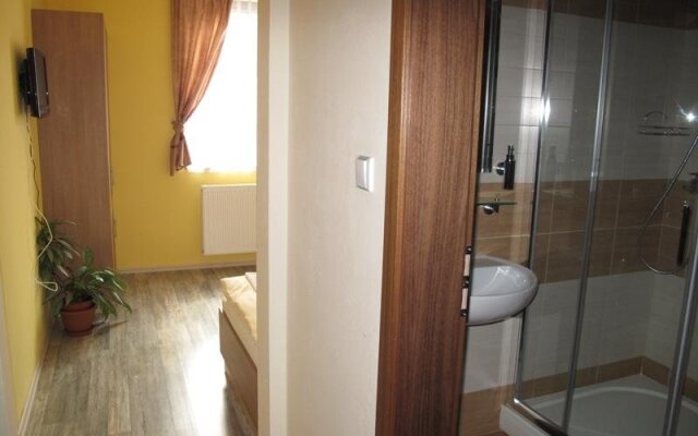 Penzion - Restaurace Na Mýtě