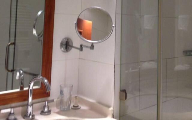 Apple Art Hotel Apartment