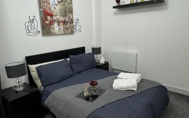 1 Bed-sleeps 4-town Centre-10 min to Ascot- Pets