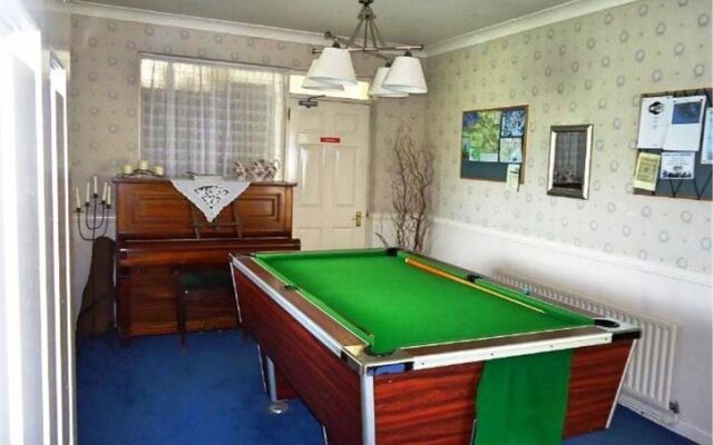 Heather Lodge Country House