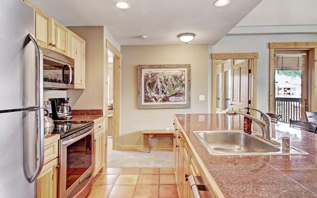 Amazing Condo in Heart of Center Village - TX304 by RedAwning
