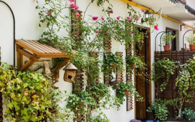 Huage Hostel