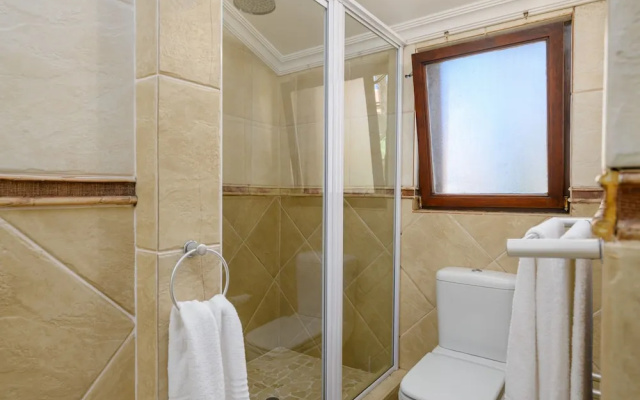 San Lameer Villa Rentals  3207