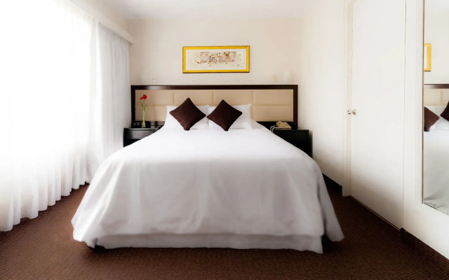 Roosevelt Hotel & Suites