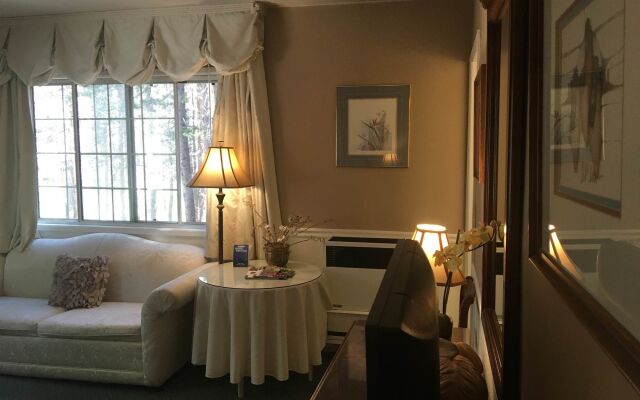 Cinnamon Bear Inn