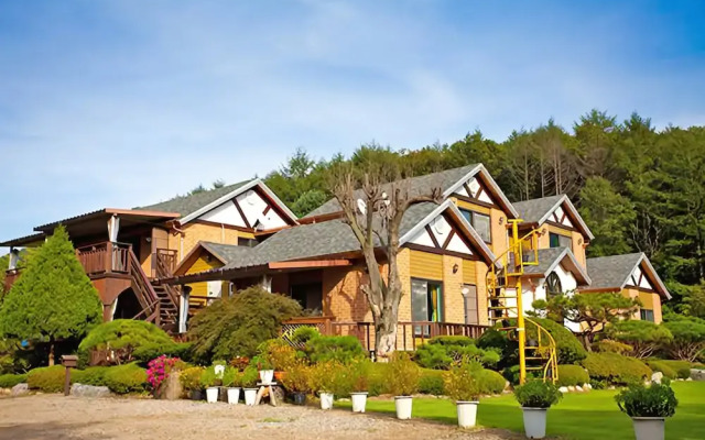 Yangpyeong Sigyekkot Pension