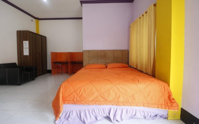 EMWEKA Guest House N Pavillion Balikpapan