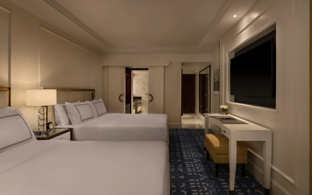 AZUR Legacy Collection Hotel