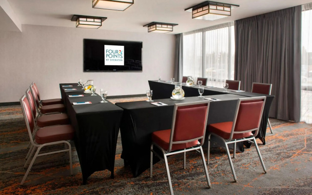 Four Points by Sheraton Philadelphia Northeast