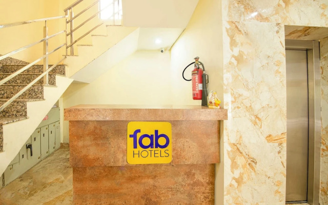 Fabhotel Crestwood Inn