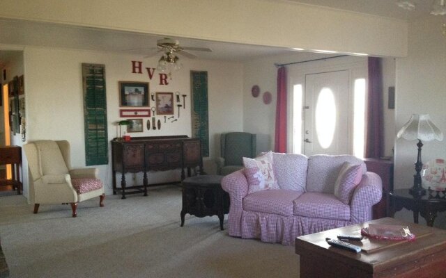 The Hoffmann Vacation Rental Bed & Breakfast