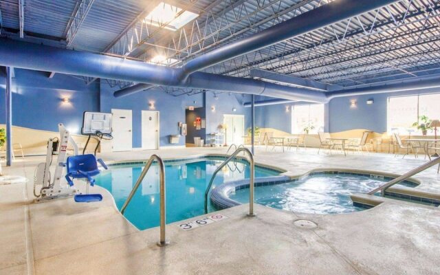 Howard Johnson-Sheboygan