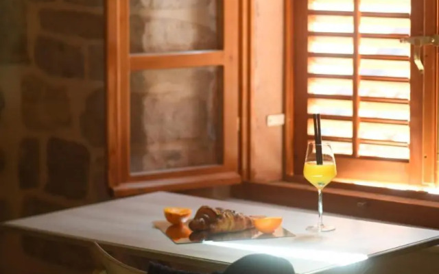 Dubrovnik Throne Suite II.