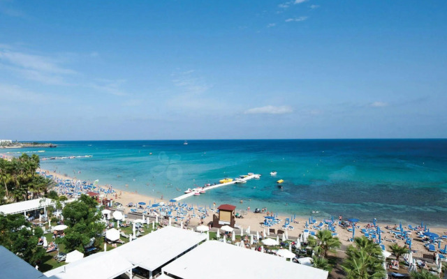 Silver Sands Beach Hotel