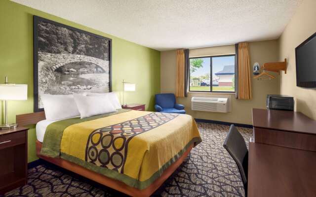 Super 8 by Wyndham Ankeny/Des Moines Area
