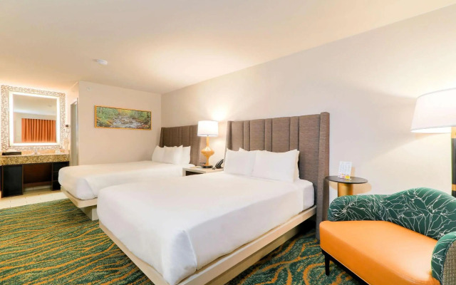 Quality Inn Near the Island Pigeon Forge