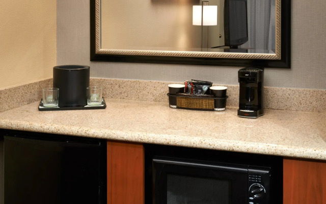 Courtyard by Marriott Rockford