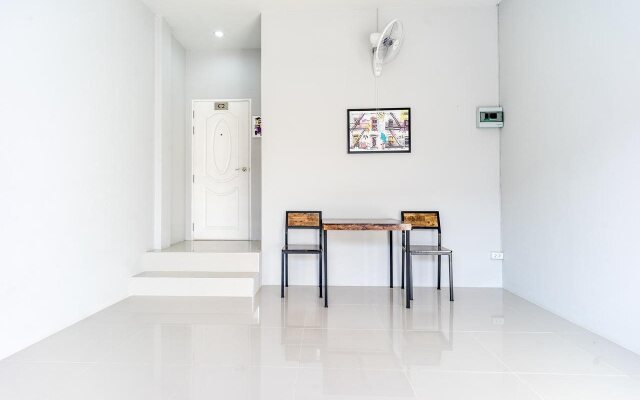 Harmonize Hotel (SHA Plus+)