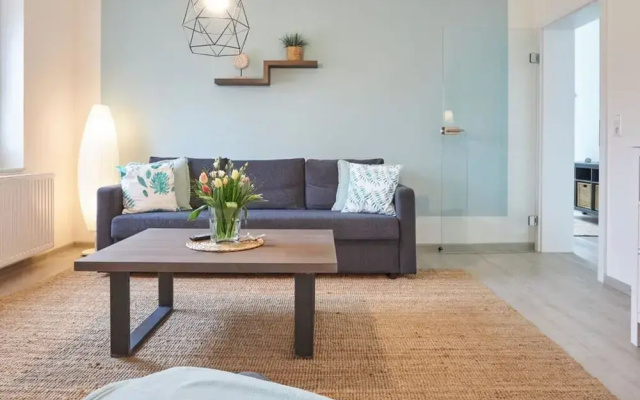 SEA Time Modern Retreat