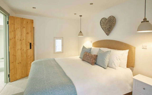 Threadneedle Cottage