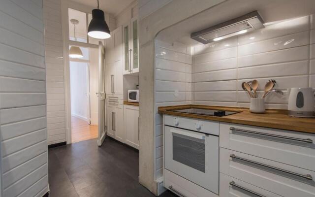 Lovelystay - Spacious 2br Downtown - 5 Min To River