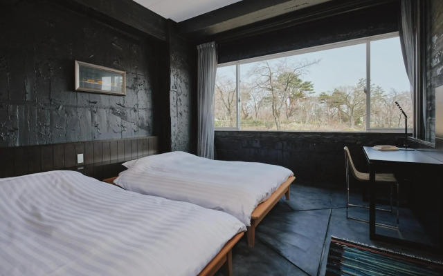 River Retreat GARAKU
