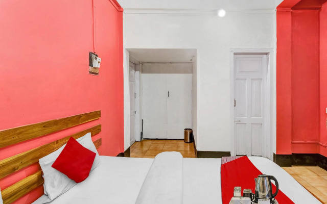 OYO Flagship 70293 Bobs Mansion