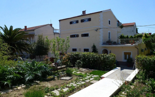 Matic Apartments