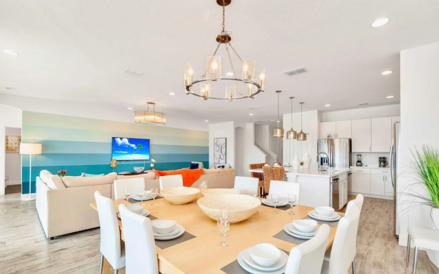 Upstay - Movie Mansion w Cinema-pool Hot Tub-games