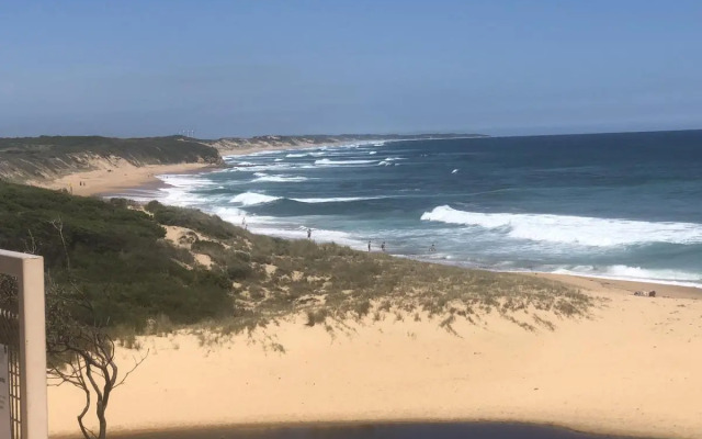 Sinnamon's By The Sea