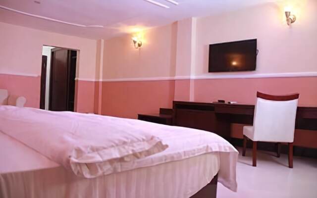 Greatwood Hotel