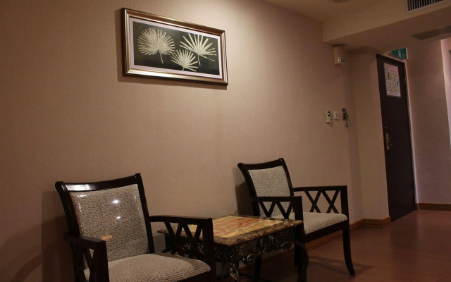 Shihzuwan Hotel - Kaohsiung Station