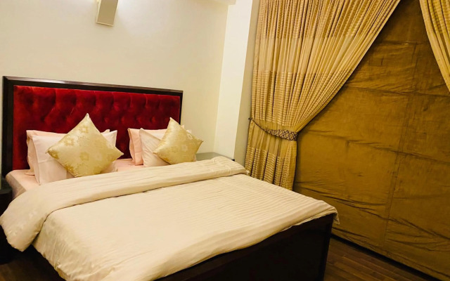 Royal Two Bed Luxury Apartment Gulberg