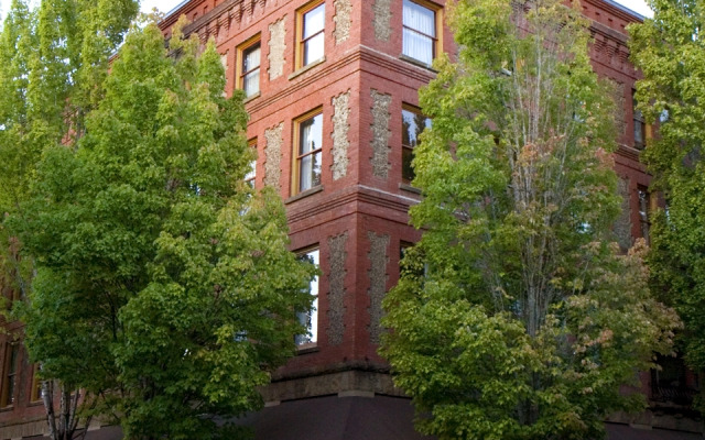 McMenamins Hotel Oregon