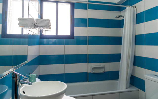 Kefalos - Damon Hotel Apartments