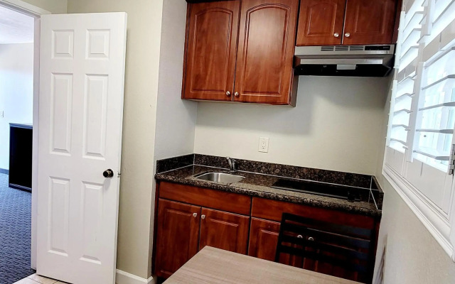 Pismo Beachwalker Inn & Suites