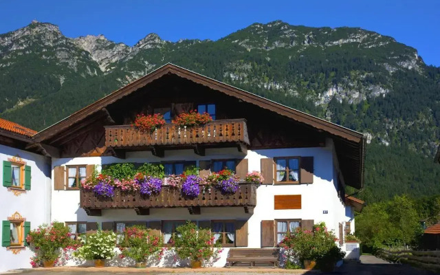 Ferienwohnungen Buchner Garmisch