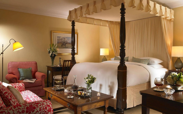 Dunraven Arms Hotel